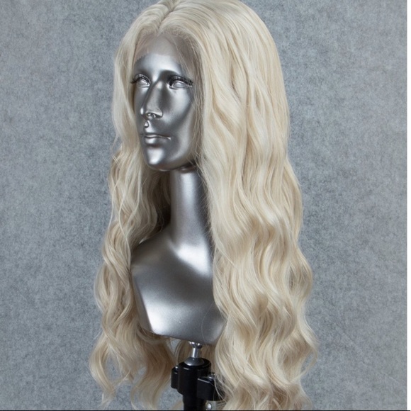 ?Fioni 22” Platinum Blonde Lace Front Wig *NWT*?